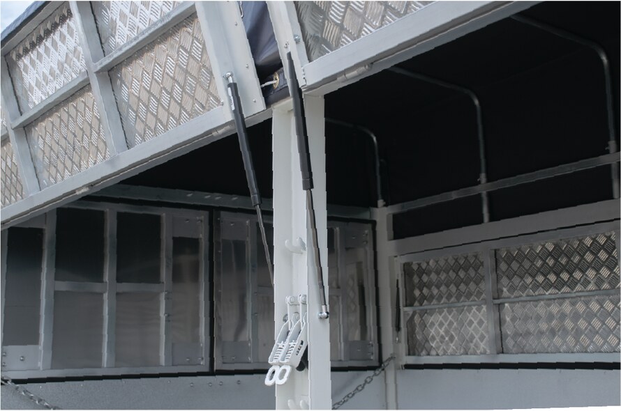 Ty trợ lực giúp đóng mở vĩ dễ dàng một góc 135°