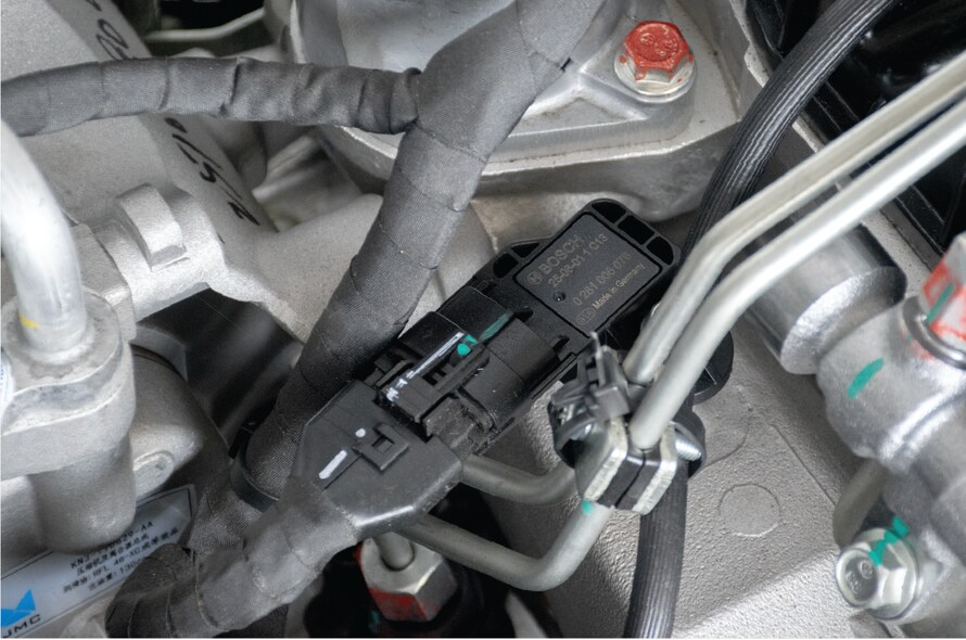 Cảm biến lưu lượng khí nạp Bosch (Germany)